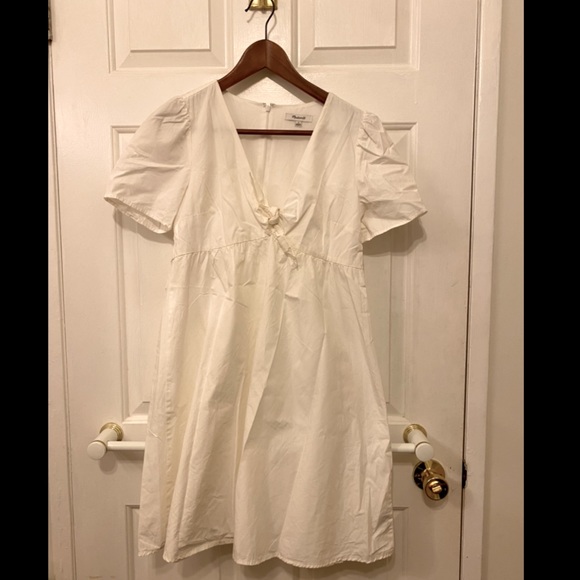 White 100% cotton structured tie-front babydoll mini dress - Picture 2 of 4
